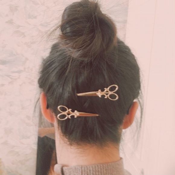 Gold & Silver Scissor Ornaments Hair Clips - Picture 2 of 7